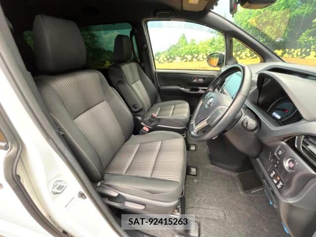 Toyota VOXY 2018-08 321590-8