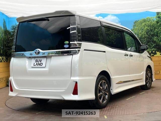 Toyota VOXY 2018-08 321590-17