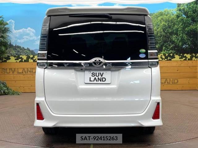 Toyota VOXY 2018-08 321590-15