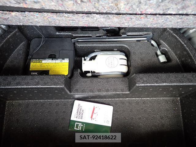 Toyota PORTE 2013-05 379835-24