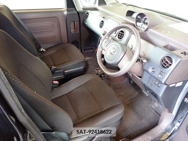 Toyota PORTE 2013-05 379835-1