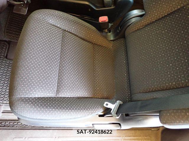 Toyota PORTE 2013-05 379835-21