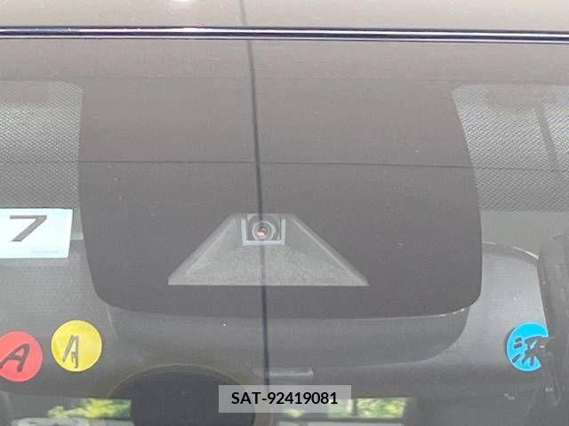 Toyota PRIUS 2021-07 322609-4
