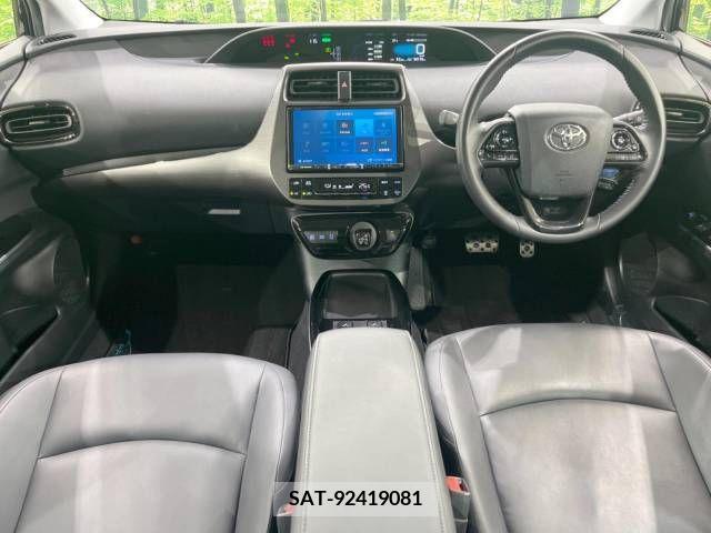 Toyota PRIUS 2021-07 322609-1