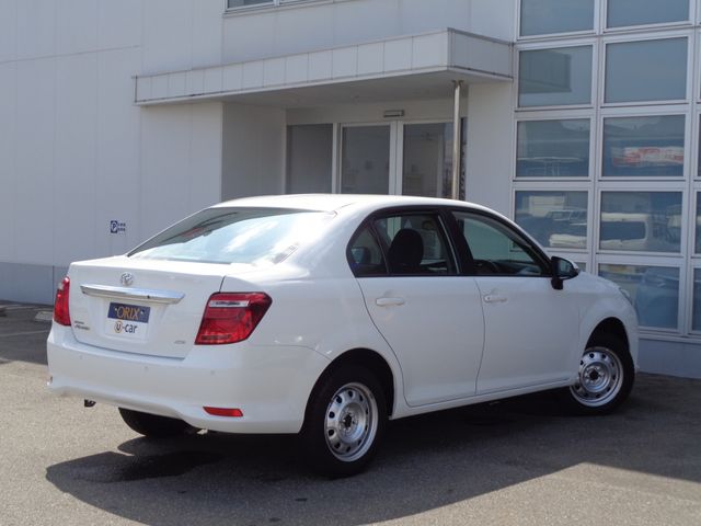 Toyota COROLLA AXIO 2018-04 11402-2