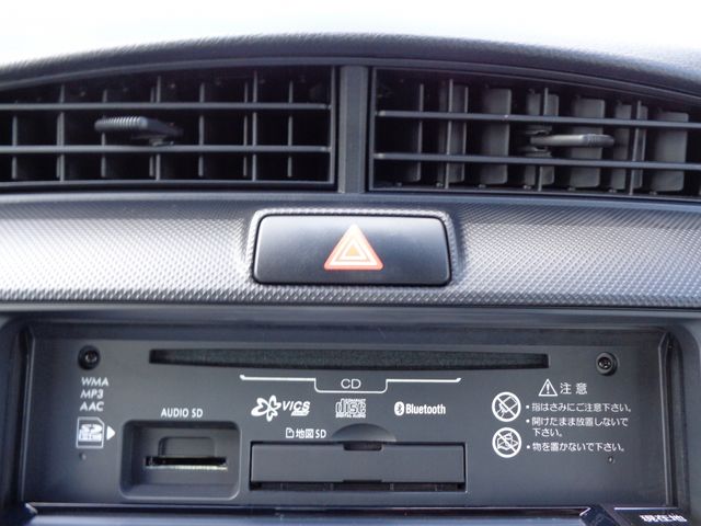 Toyota COROLLA AXIO 2018-04 11402-9