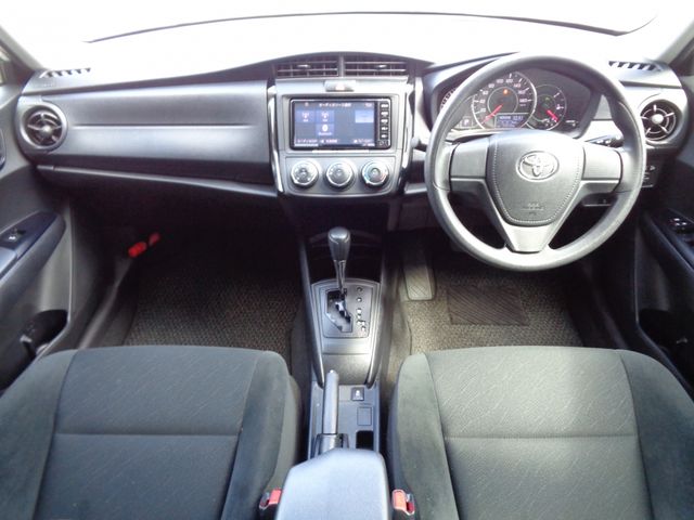 Toyota COROLLA AXIO 2018-04 11402-1