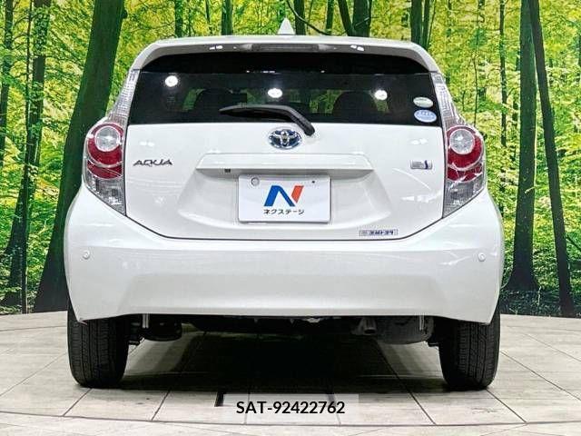 Toyota AQUA 2014-05 292624-15