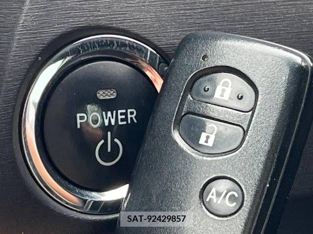 Toyota PRIUS 2011-08 282007-5