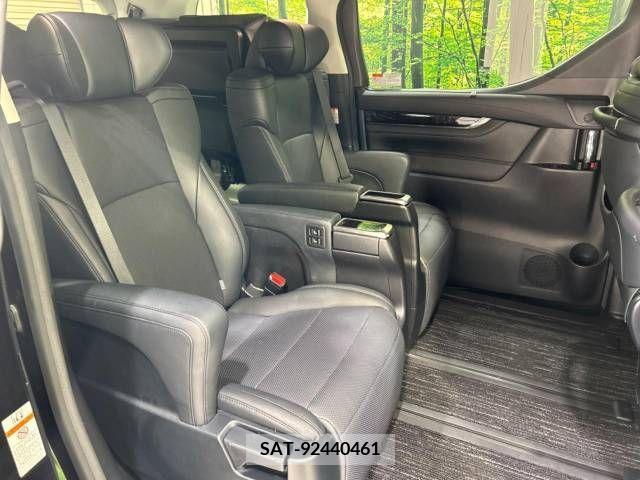 Toyota VELLFIRE 2018-11 377798-9