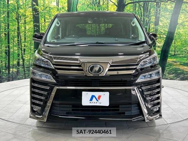Toyota VELLFIRE 2018-11 377798-14