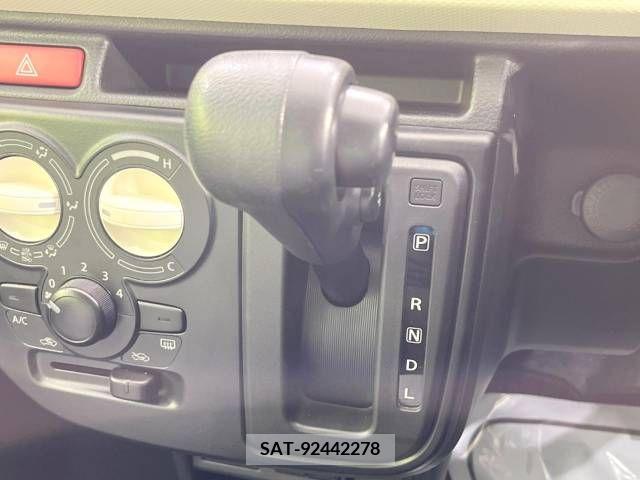 Mazda CAROL 2018-12 305284-7
