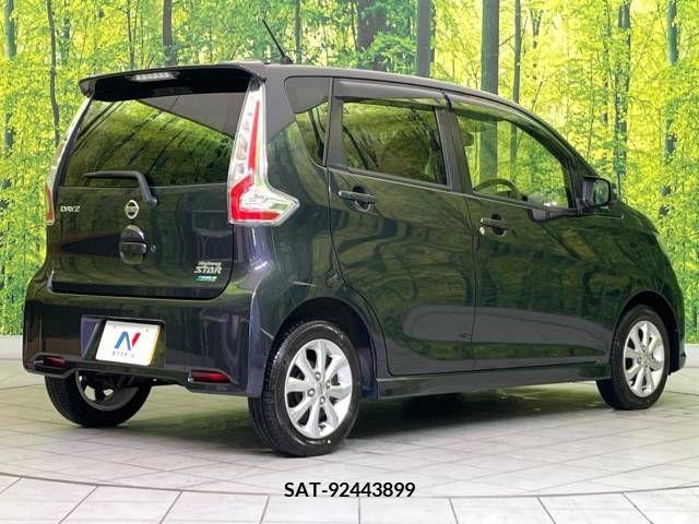 Nissan DAYZ 2016-03 396307-17