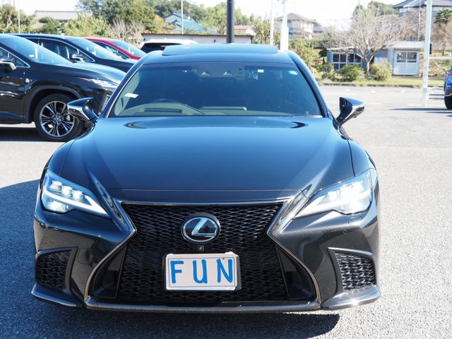 Lexus LS 2021-05 19263-1