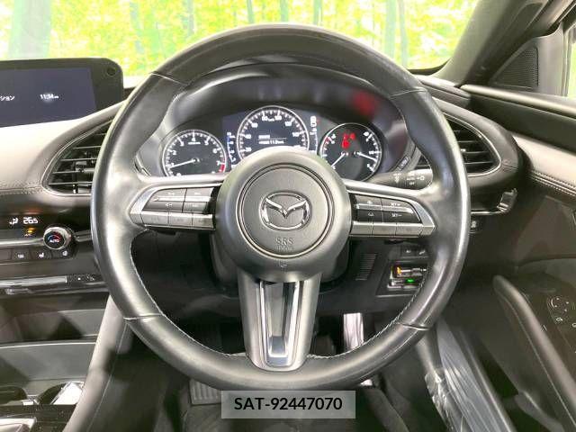 Mazda MAZDA3 2022-12 220341-11
