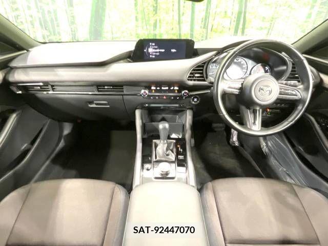 Mazda MAZDA3 2022-12 220341-1