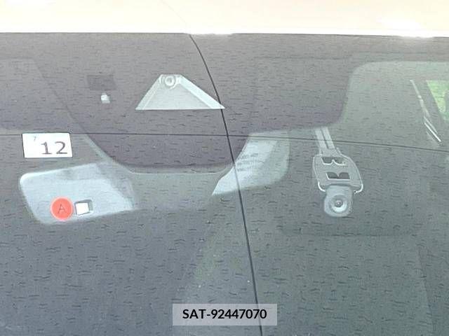 Mazda MAZDA3 2022-12 220341-2