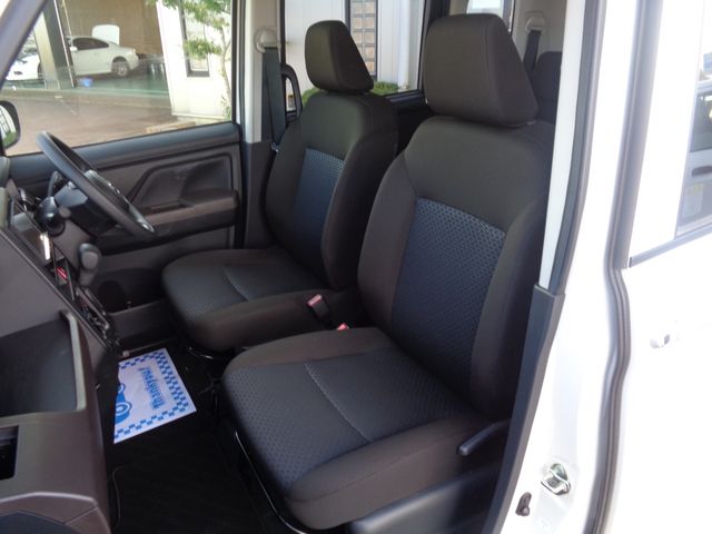Toyota ROOMY 2021-03 10495-9