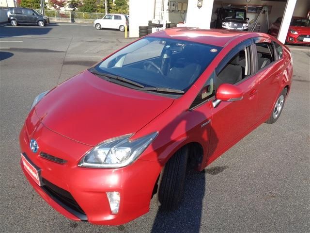 Toyota PRIUS 2014-11 183820-7
