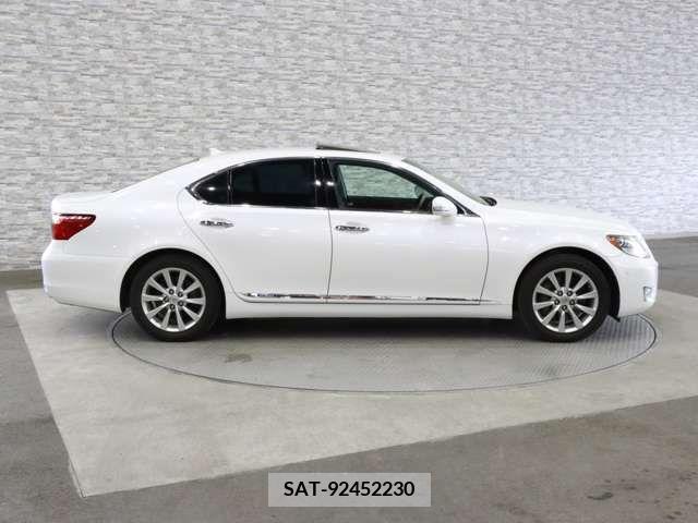 Lexus LS 2010-02 316812-11