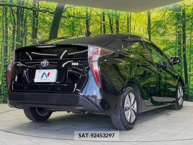 Toyota PRIUS 2016-12 366407-17