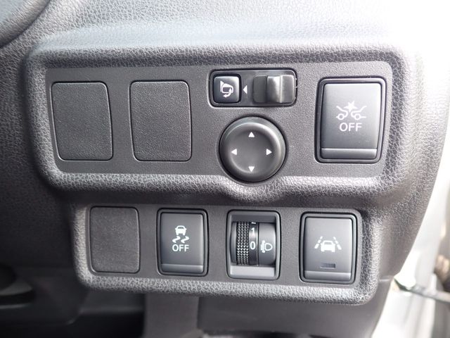 Nissan NOTE 2018-10 18921-10