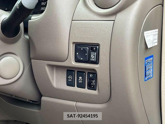 Nissan MARCH 2015-03 308140-10