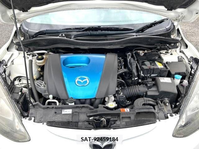 Mazda DEMIO 2013-06 267636-17