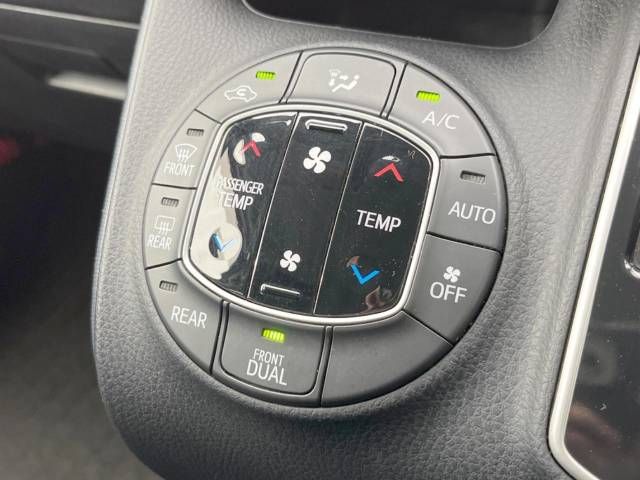 Toyota NOAH 2016-03 9346-6