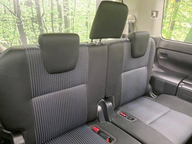 Toyota NOAH 2016-03 9346-12
