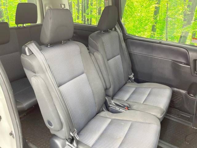 Toyota NOAH 2016-03 9346-11