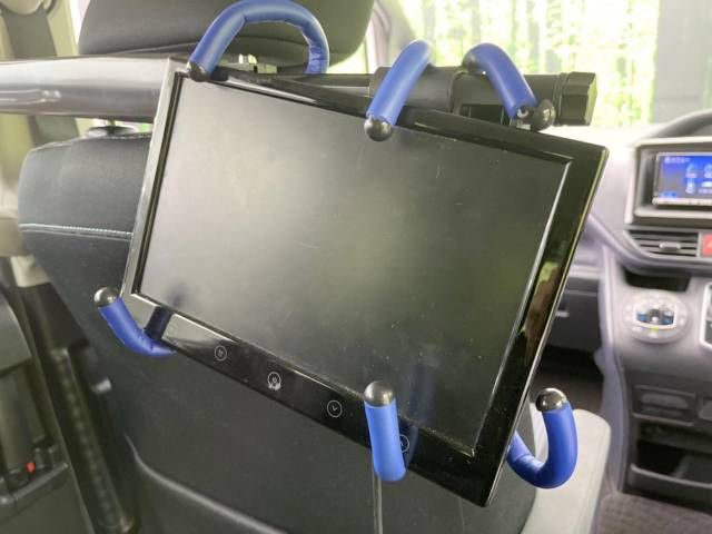 Toyota NOAH 2016-03 9346-4