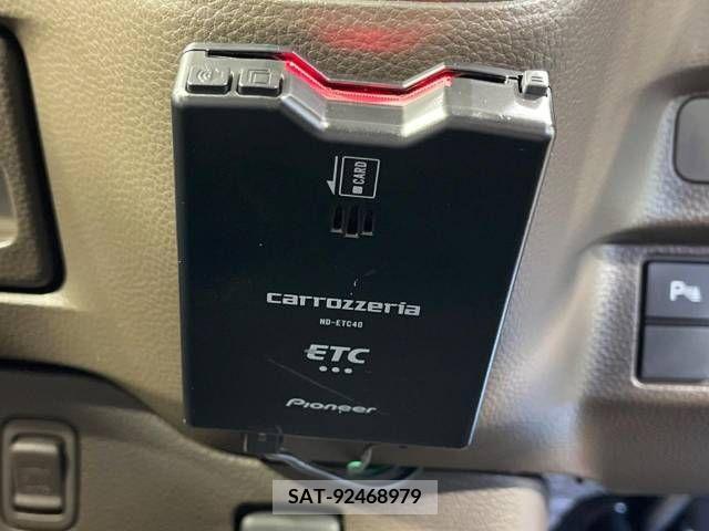 Honda N BOX 2023-05 392668-7