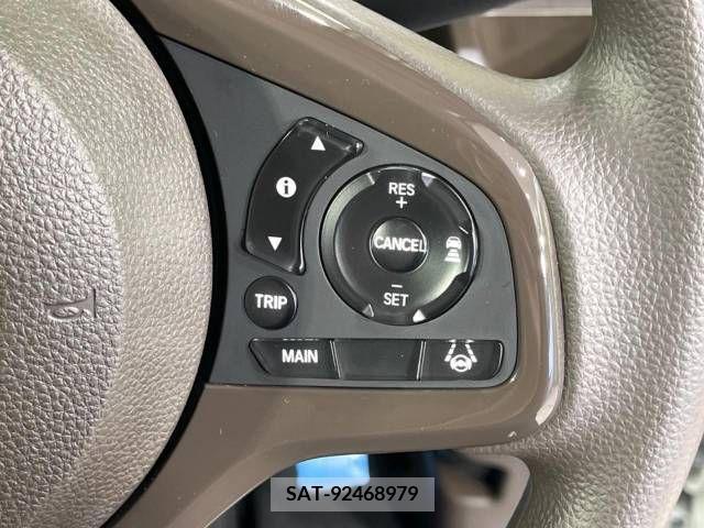 Honda N BOX 2023-05 392668-5
