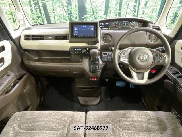 Honda N BOX 2023-05 392668-1