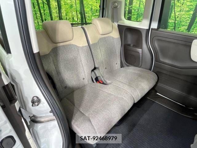 Honda N BOX 2023-05 392668-9
