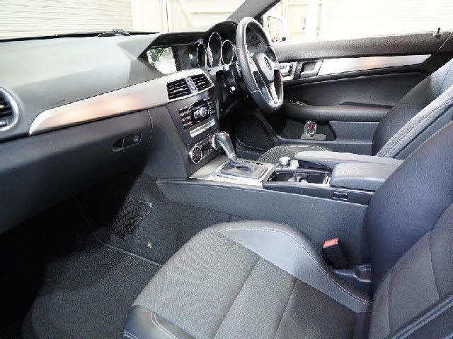 Mercedes Benz C-CLASS 2014-10 10954-3