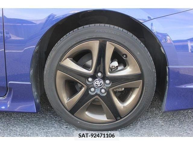Toyota PRIUS 2016-06 237245-12