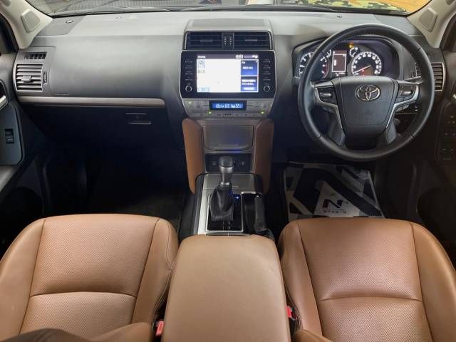 Toyota PRADO 2021-12 26364-1