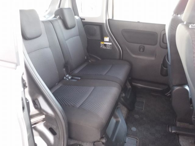 Suzuki SPACIA 2017-03 189785-11