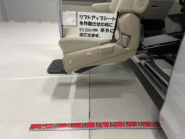 Daihatsu TANTO 2018-11 191831-8