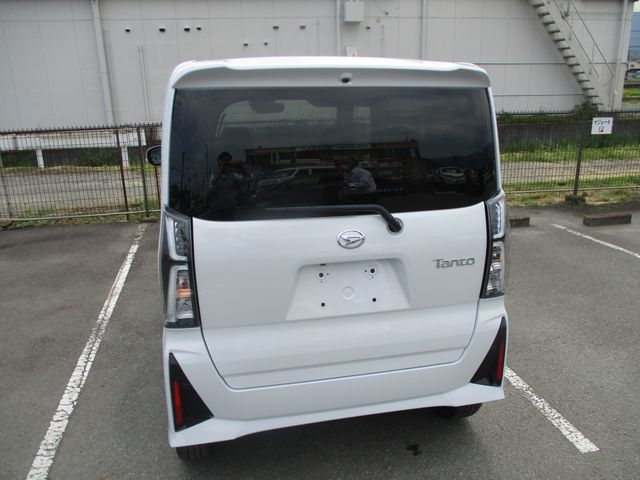 Daihatsu TANTO CUSTOM 2023-11 192317-2