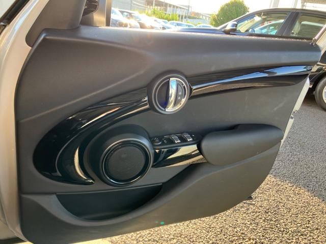 Bmw MINI 2021-03 8084-23