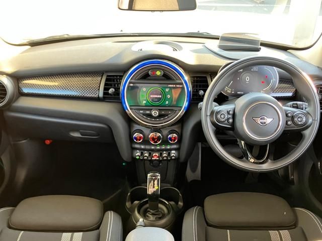Bmw MINI 2021-03 8084-1