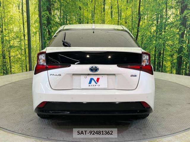 Toyota PRIUS 2019-05 281859-15