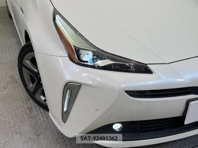 Toyota PRIUS 2019-05 281859-12