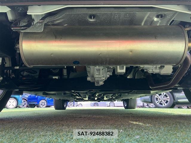 Nissan KICKS 2023-11 362285-29
