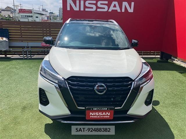 Nissan KICKS 2023-11 362285-12