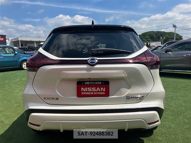 Nissan KICKS 2023-11 362285-20