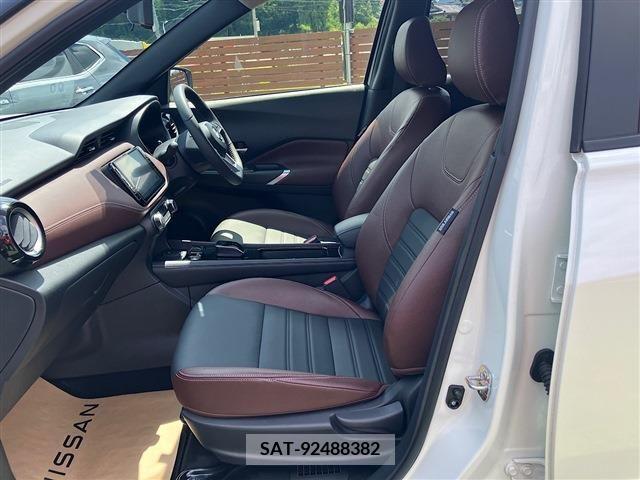 Nissan KICKS 2023-11 362285-25